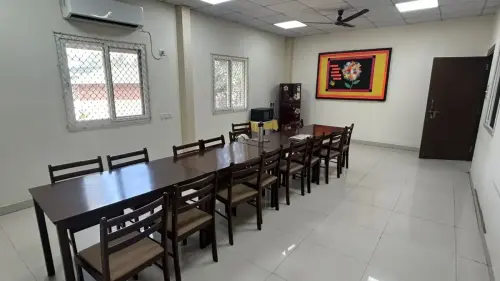 school-tour-3